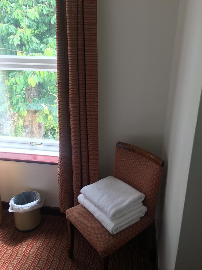 Winston Manor Guesthouse Rooms Churchill  Bagian luar foto