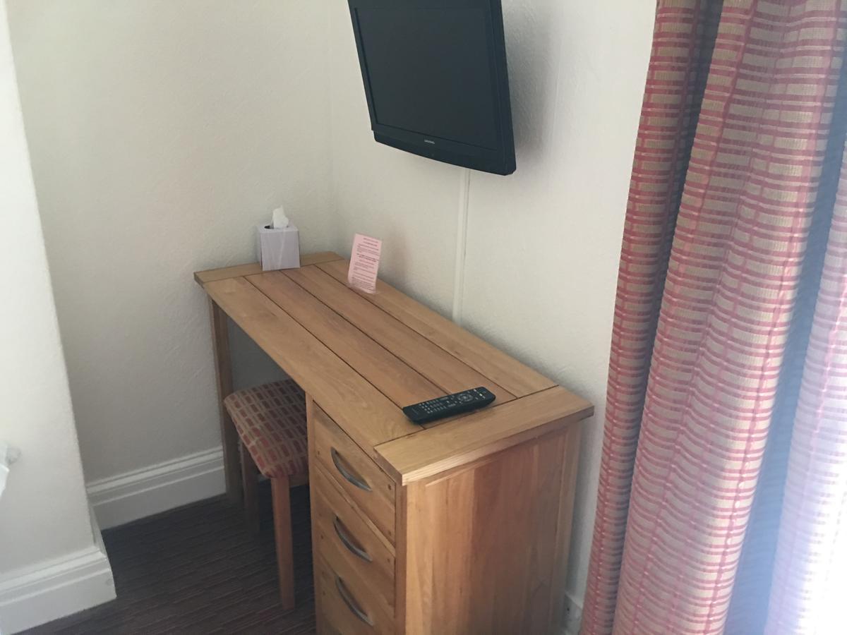 Winston Manor Guesthouse Rooms Churchill  Bagian luar foto