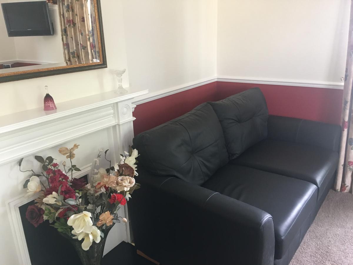 Winston Manor Guesthouse Rooms Churchill  Bagian luar foto